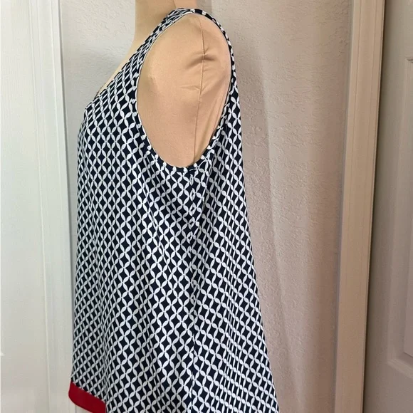 Zac & Rachel Navy and White Lattice Tank - Picture 2 of 4